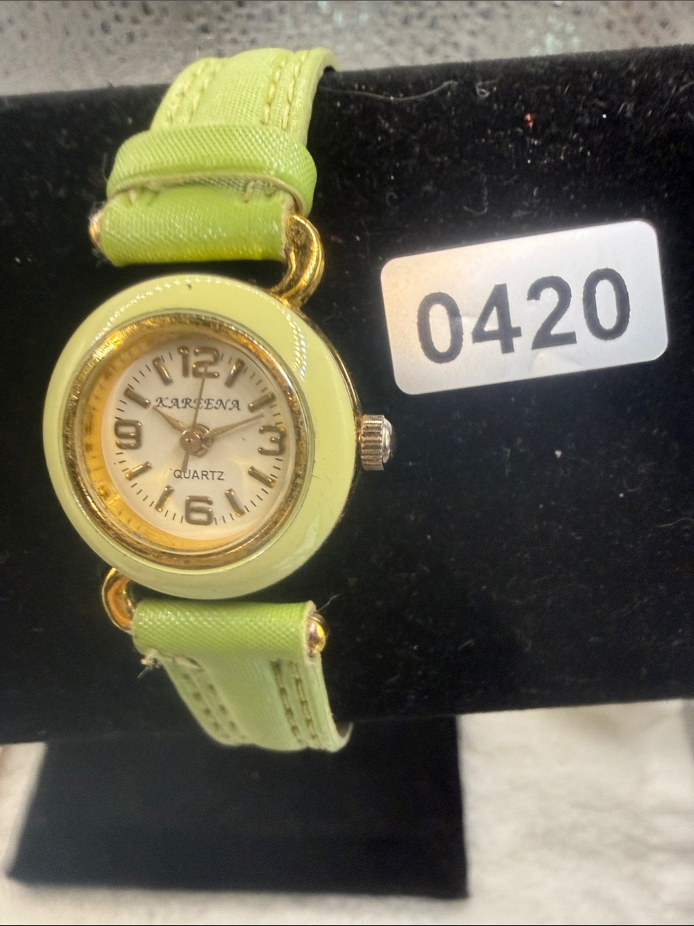 Zarensa Green Ladies Quartz Watch with Gold-toned Accents